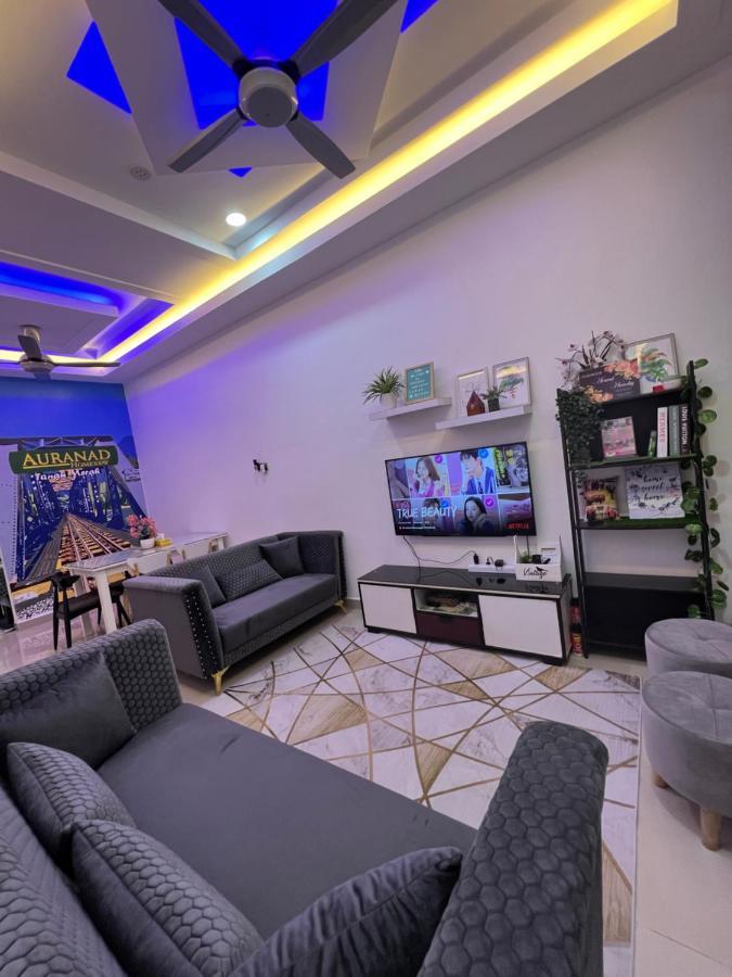 Auranad Guest House Tanah Merah Wifi-Netflix Exterior photo
